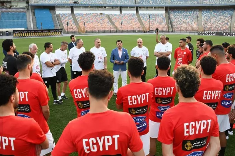 وزير الرياضة يزور بعثة منتخب مصر قبيل مواجهة بوركينا فاسو المنتظرة