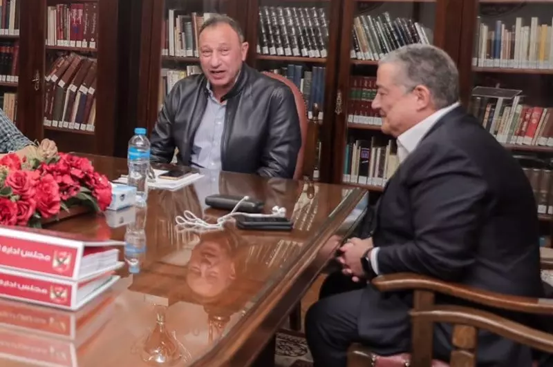 يلا كورة يكشف عن تفاصيل مفاجآت قوائم الأهلي الجديدة وموقف عبد الحفيظ