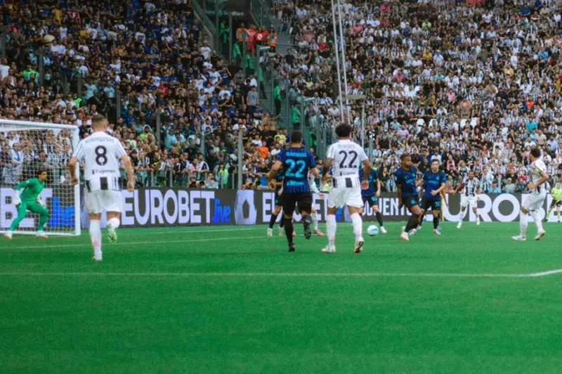 يوفنتوس يُسقط إنتر بريمونتادا مذهلة في ديربي السبع أهداف