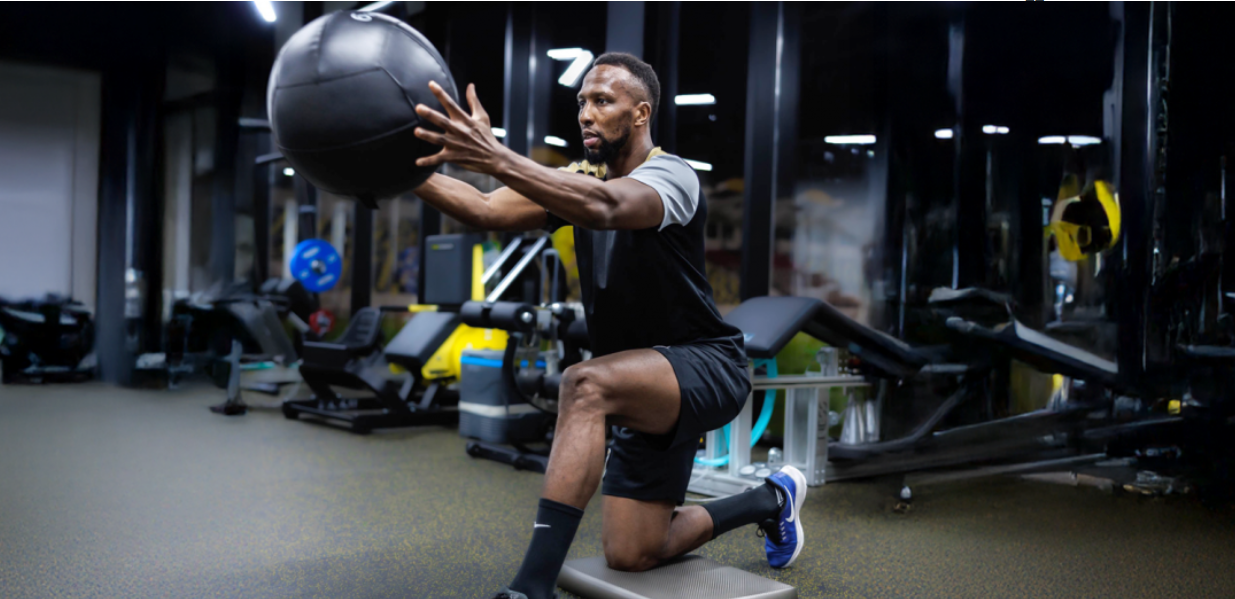 إصابة تبعد حسن كادش عن مواجهة النصر.. وتقرير طبي يحسم مصير فيرنانديز