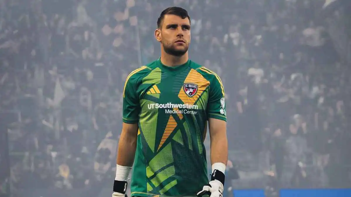 تصريحات نارية من حارس إندونيسيا تشعل أجواء مواجهة الأخضر