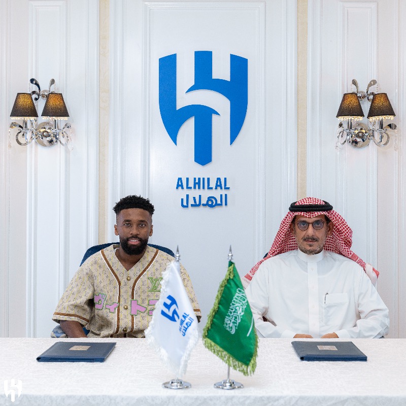 أول تعليق من حمد اليامي بعد تجديد عقده مع الهلال