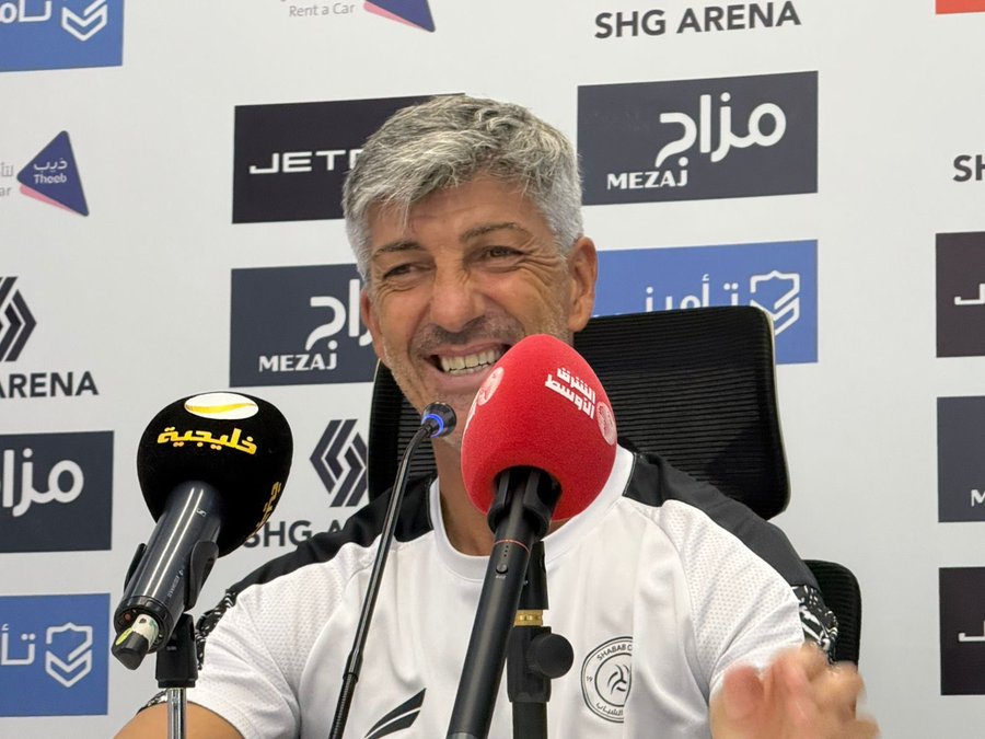 ألجواسيل: التوقف الدولي والإصابات عطّلا أفكاري.. وأرفض مقارنة الأندية «المليارية»