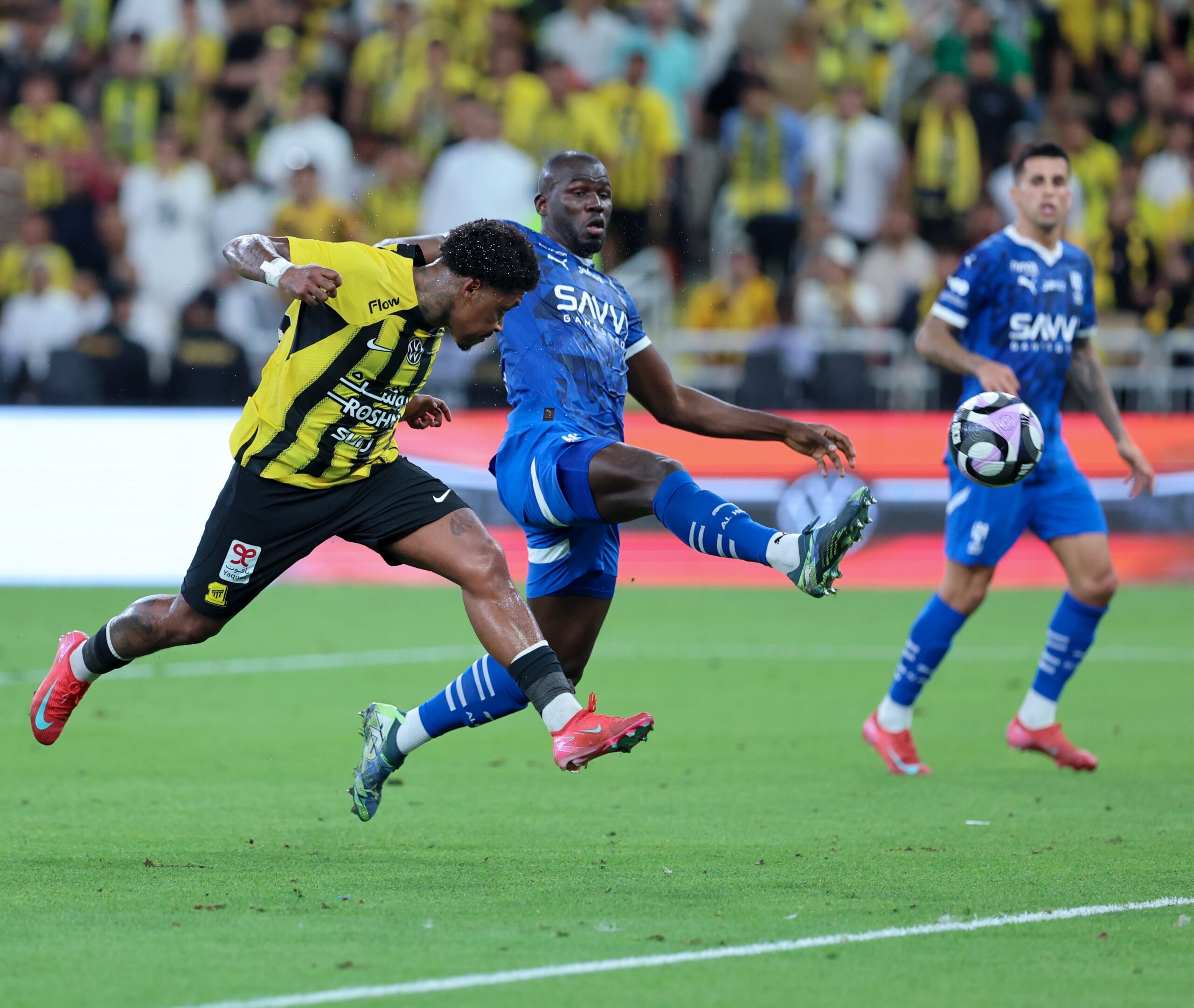 التشكيل المتوقع لمباراة الاتحاد والهلال في الدوري