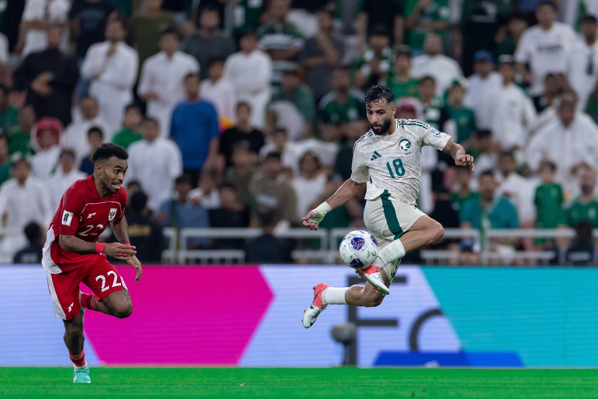 صالح أبو الشامات ينعش آمال الأخضر قبل مواجهة العراق