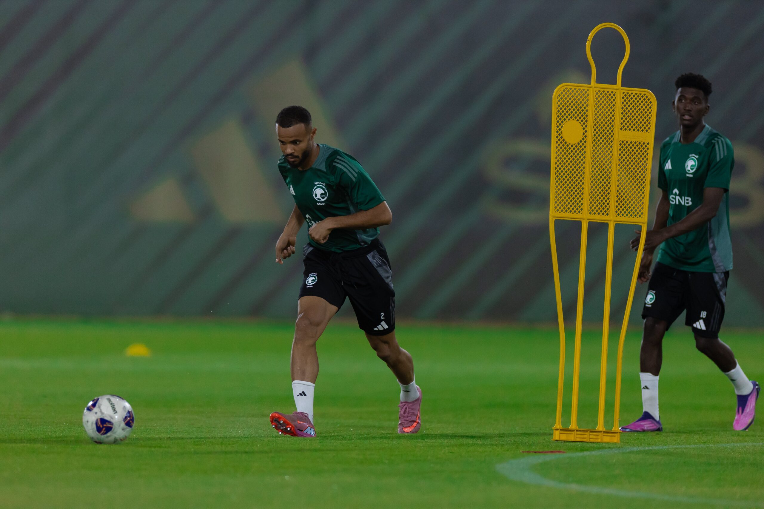 الأخضر يواصل التحضيرات لمواجهة العراق بعد الفوز على إندونيسيا