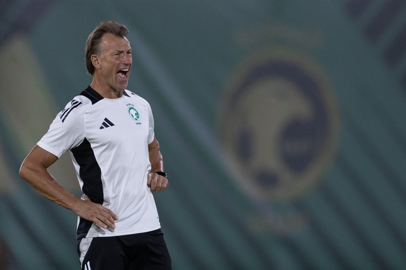 نجم العراق السابق: تجنبوا استقبال هدف مبكر أمام الأخضر