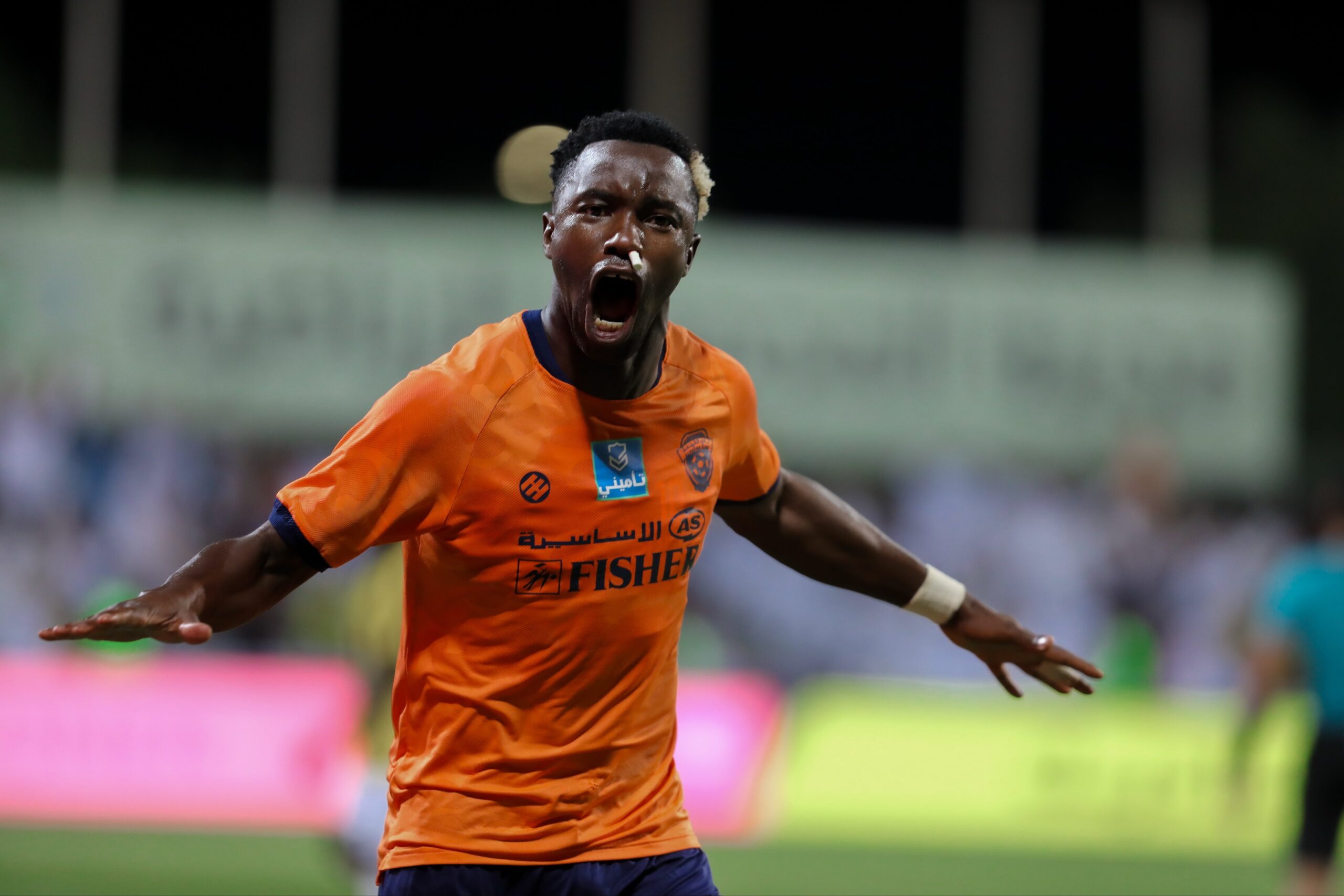 عاجل بتعادل محبط أمام الفيحاء.. الاتحاد يواصل نزف النقاط