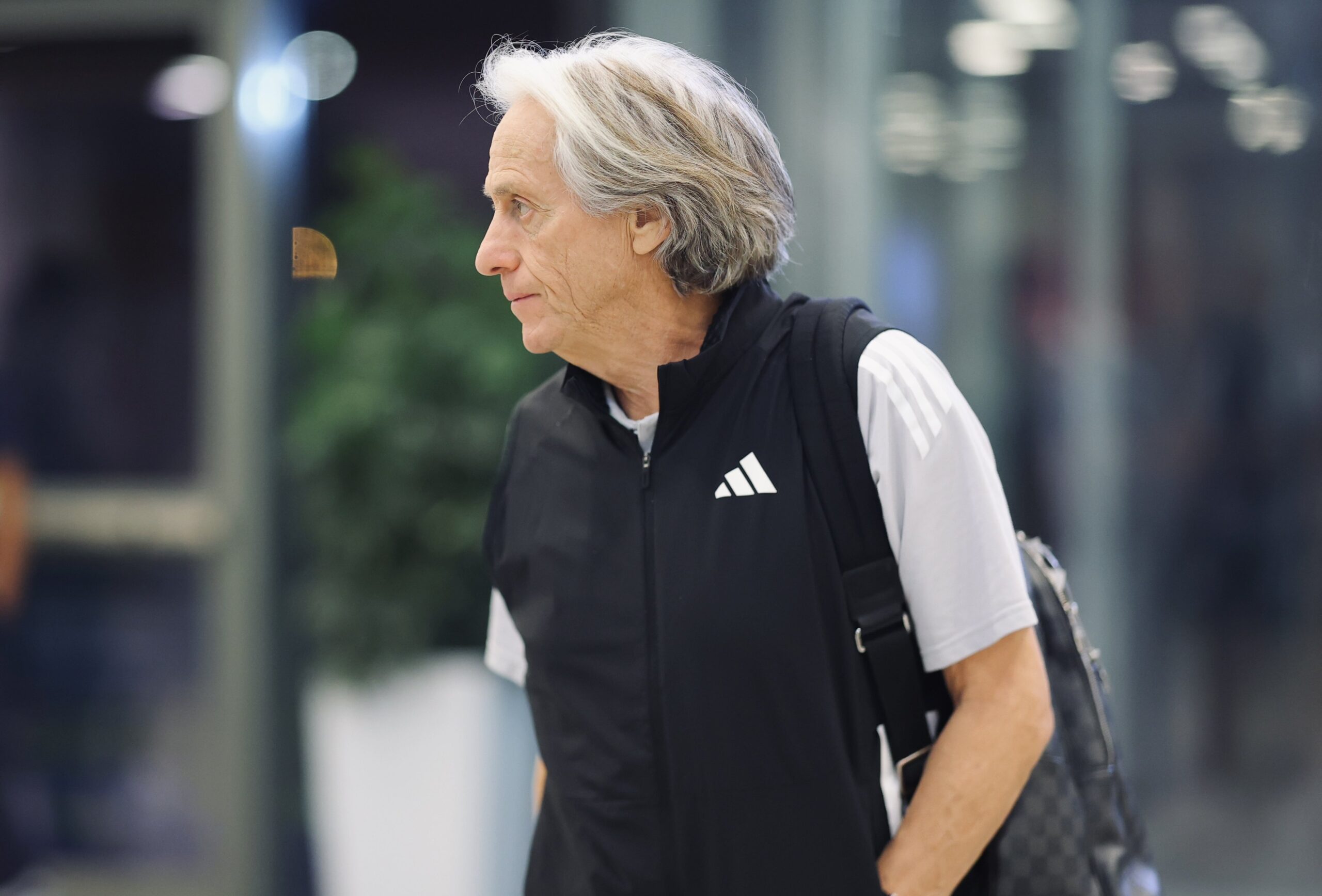 جيسوس يشعل التساؤلات حول جاهزية نجم النصر قبل موقعة الاتحاد