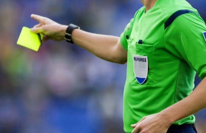 اتحاد الكرة يُعلن طاقم حكّام مباريات اليوم في دوري روشن