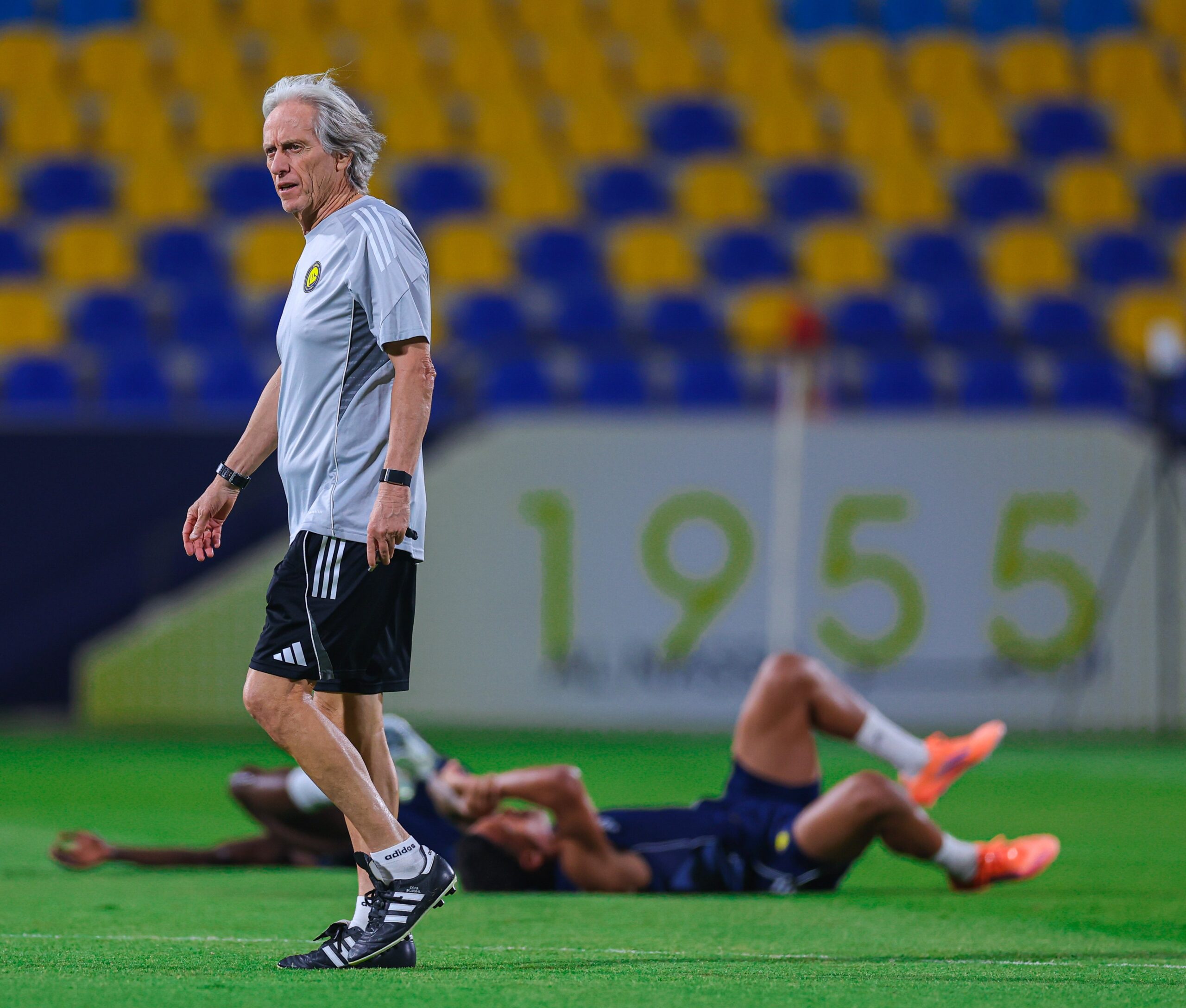 في غياب النجوم الدوليين.. جيسوس يختبر الوجوه الشابة أمام الدرعية