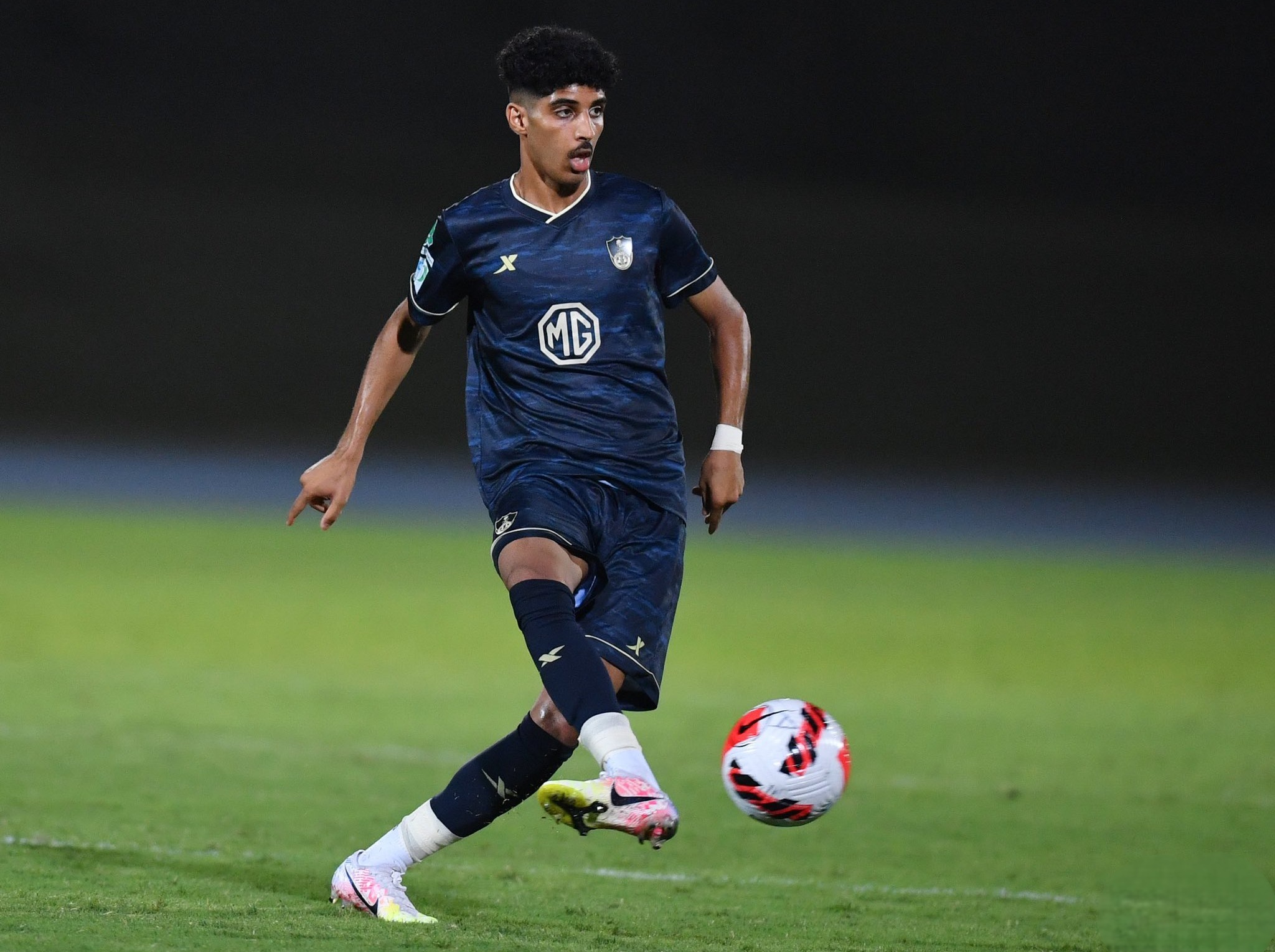 زياد الجهني يؤكد أولى ضربات الأهلي قبل ديربي جدة أمام الاتحاد