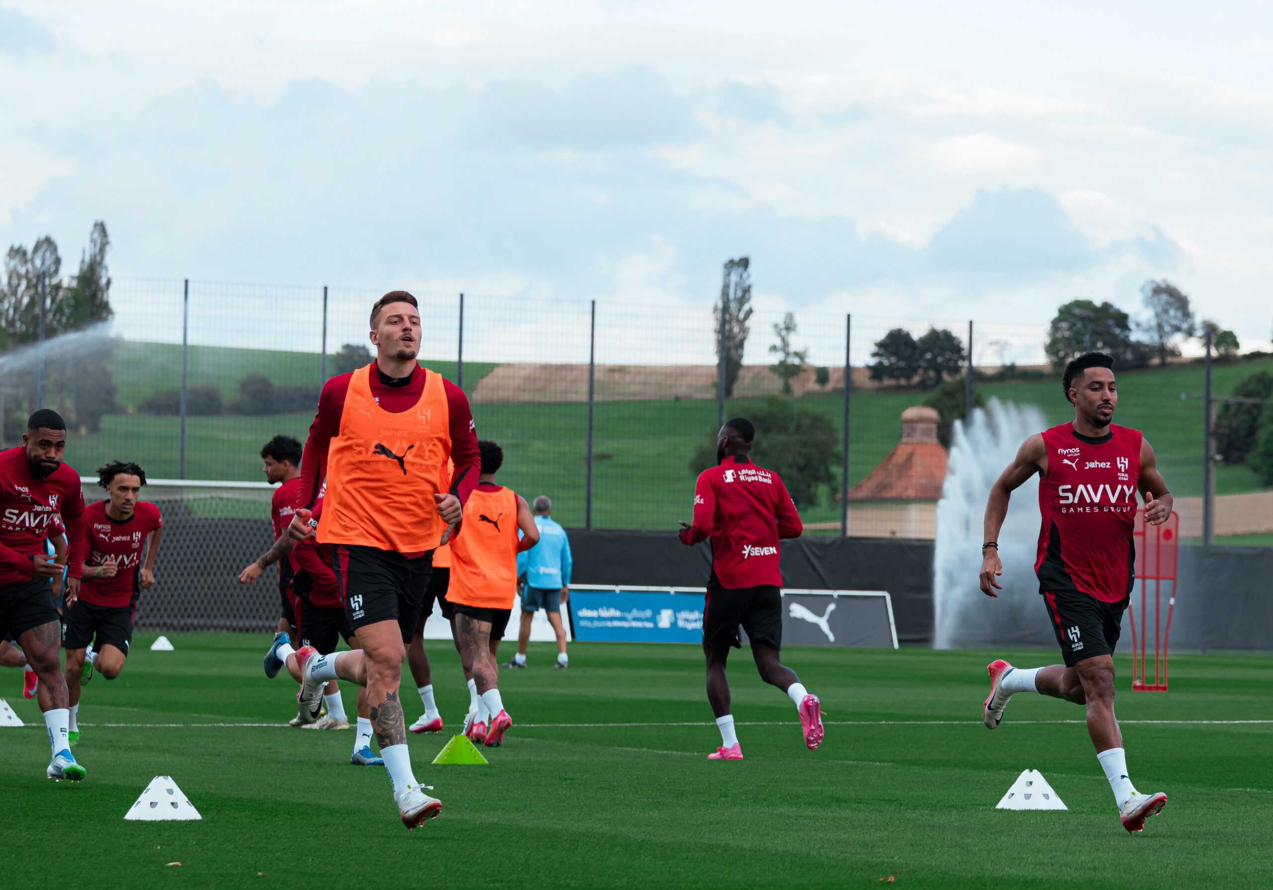 مستجدات الرباعي المصاب.. الهلال يستعيد نجومه قبل مواجهة الاتفاق