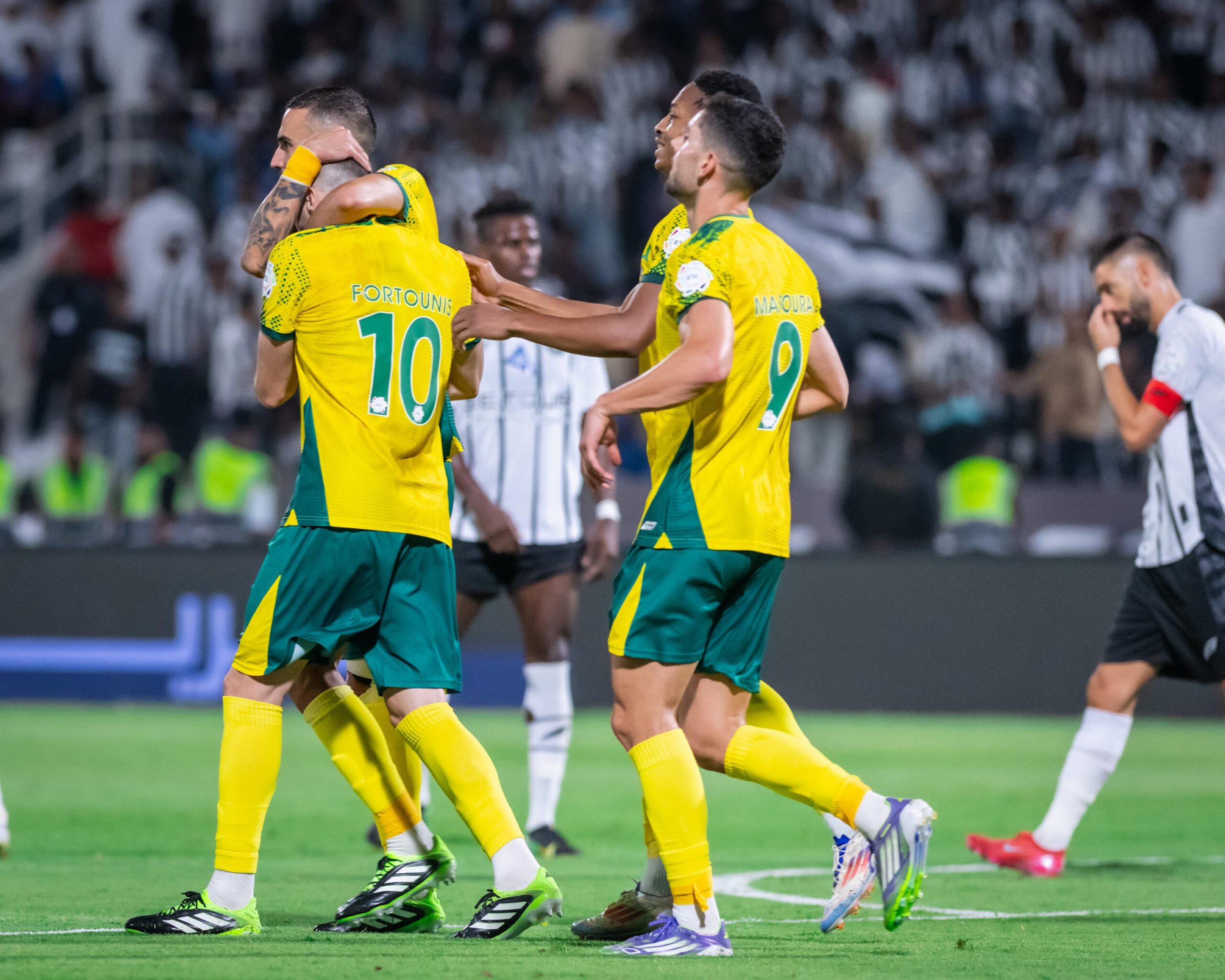 الخليج يستعيد هذا الثنائي قبل مواجهة الاتحاد في دوري روشن