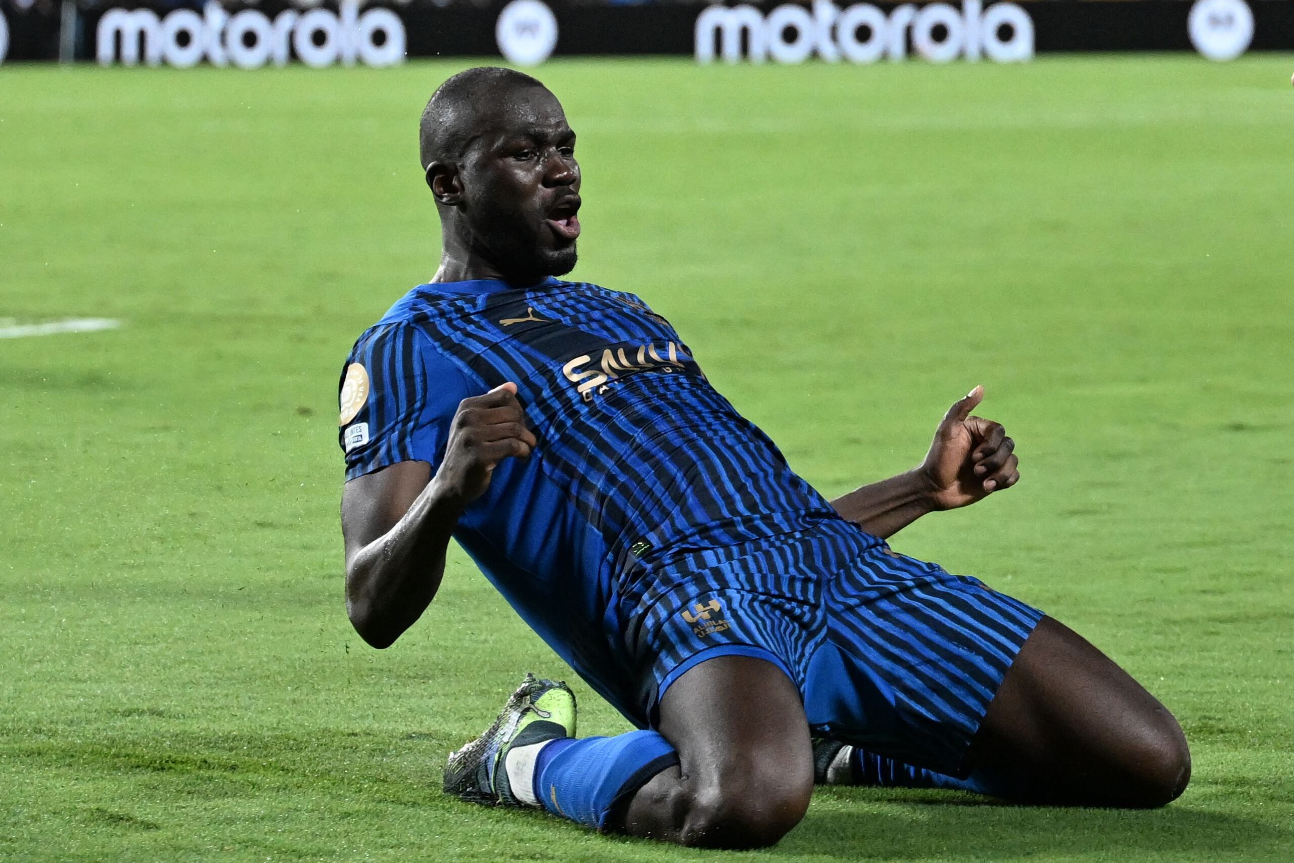 الهلال يحسم موقفه من كوليبالي بقرار من إنزاجي