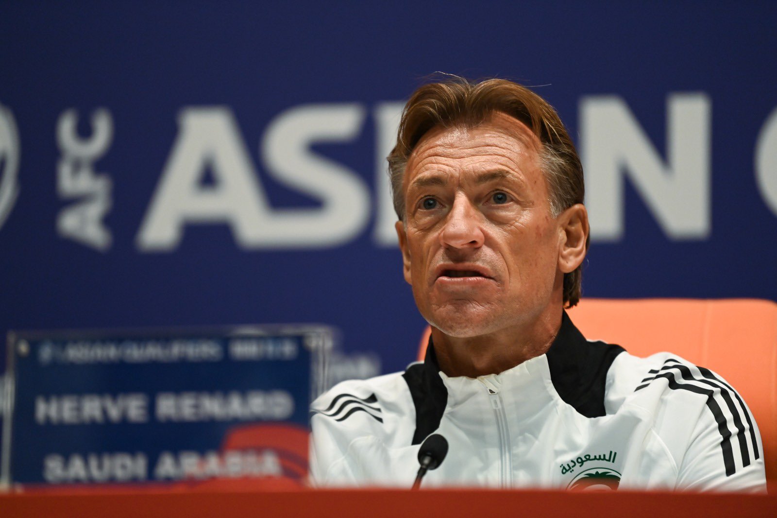 رينارد قبل مواجهة إندونيسيا: هدفنا المشاركة في المونديال للمرة السابعة