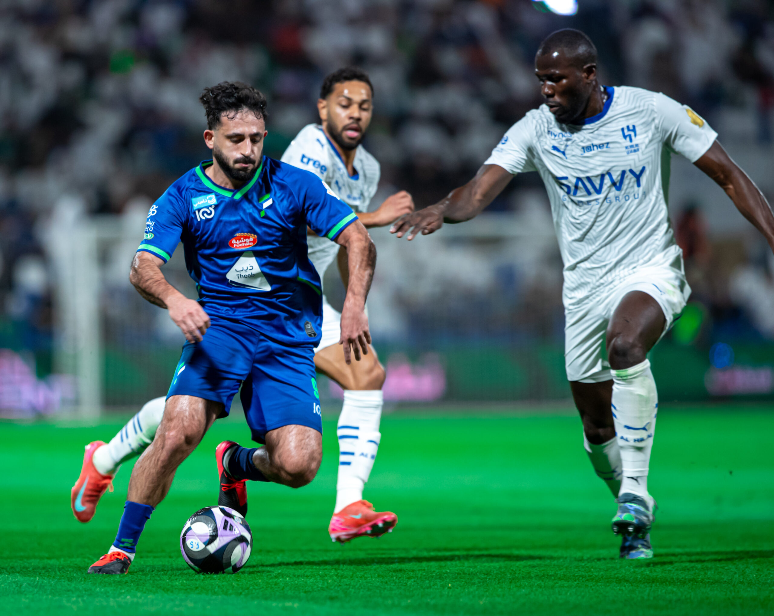 الهلال ضد الفتح في ثالث مواجهات 2025.. صراع مثير بين الإنجاز والانتقام