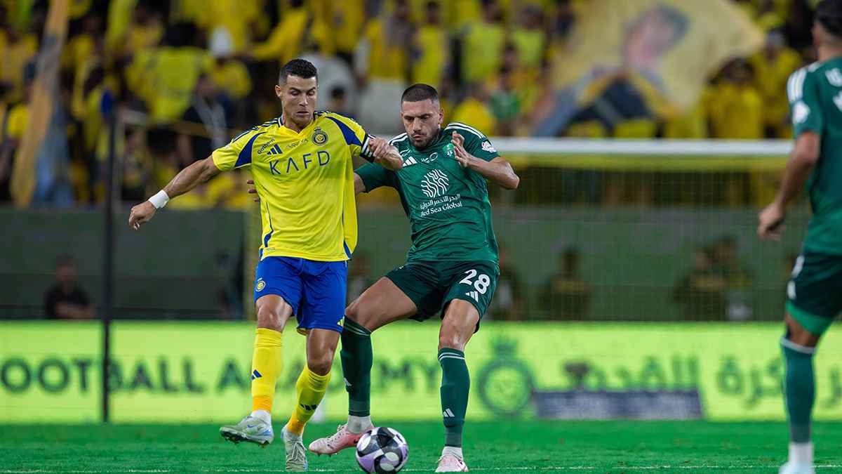 فيديو| قبل موقعة جدة.. أسطورة الاتحاد يقلل من فرص الأهلي أمام النصر