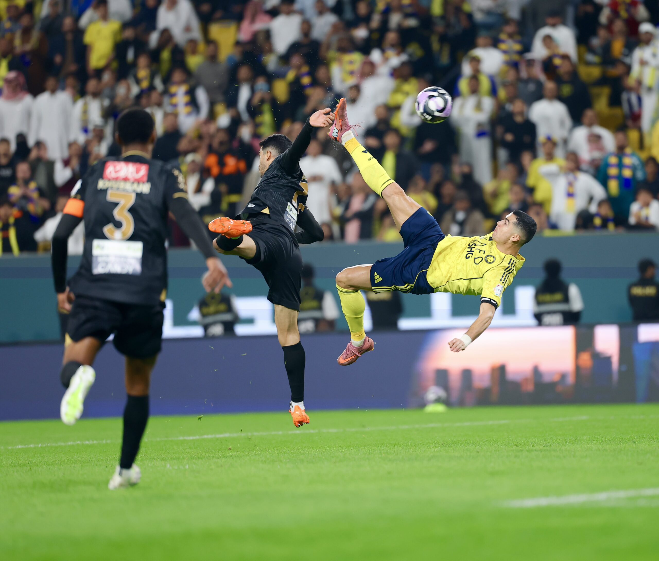 مقصية رونالدو تخطف الأنظار وتحقق تفاعلًا قياسيًا