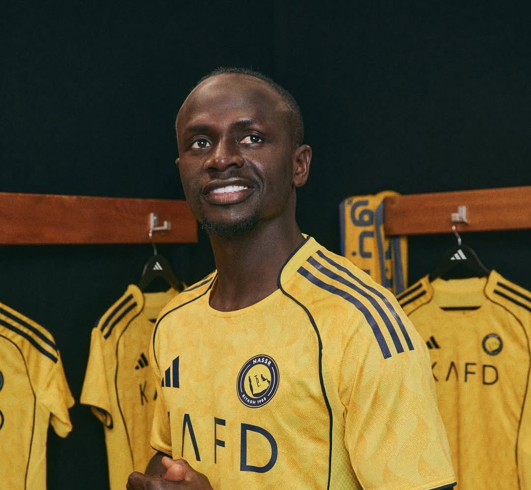 ماني: نجوت من الجوع والحروب.. وأساعد شعبي لأن المال ليس هدفي