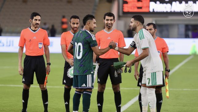 الجزائر تفوز ودياً على الأخضر 2-0 في جدة