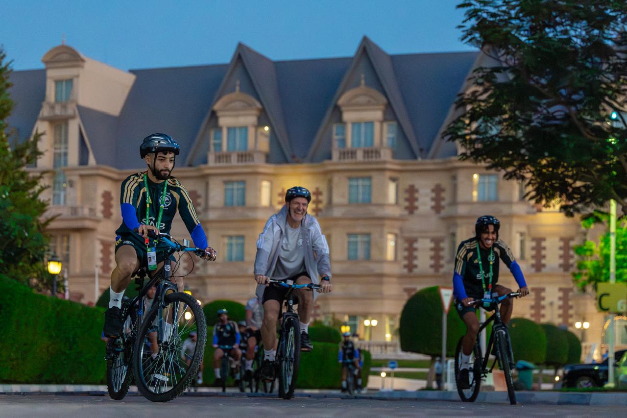 الأخضر يدشن تدريباته في قطر استعدادًا لكأس العرب