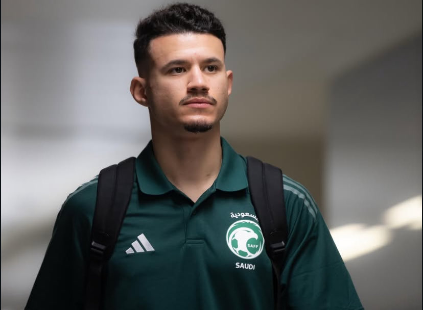 رينارد يستبعد عبدالله الحمدان من معسكر الأخضر بسبب آلام عضلية