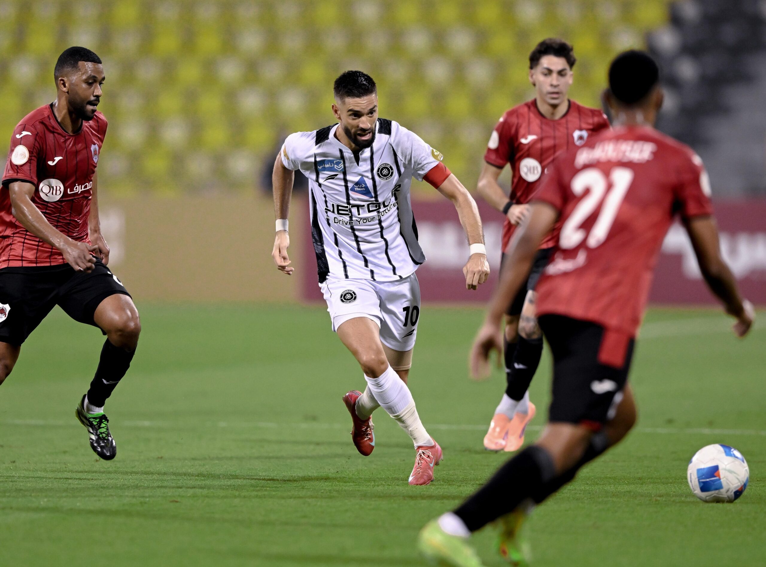 الشباب يخطف نقطة ثمينة من الريان القطري في دوري أبطال الخليج