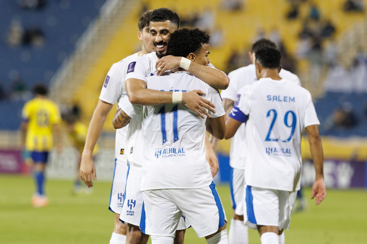 غيابات مؤثرة في الهلال قبل مواجهة الفتح بدوري روشن