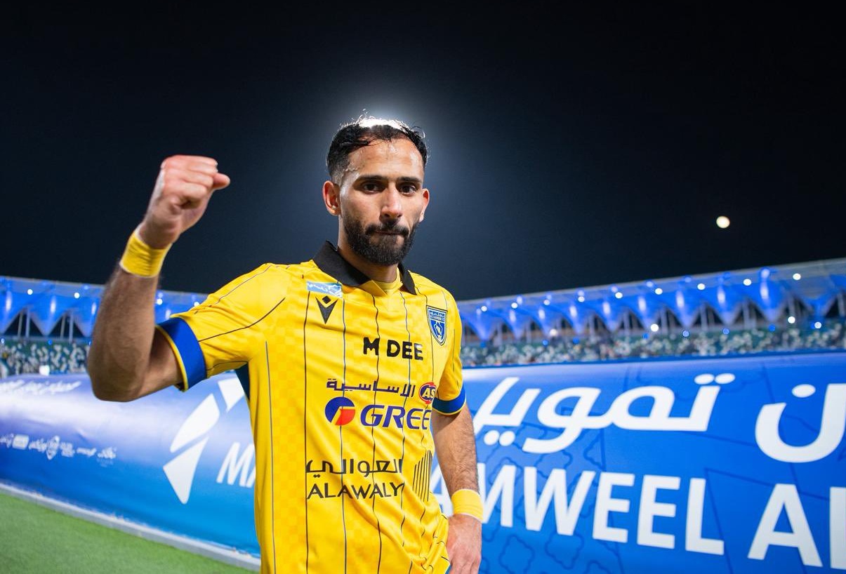 الهلال يستهدف ضم سلطان مندش لتعزيز صفوفه في الشتاء