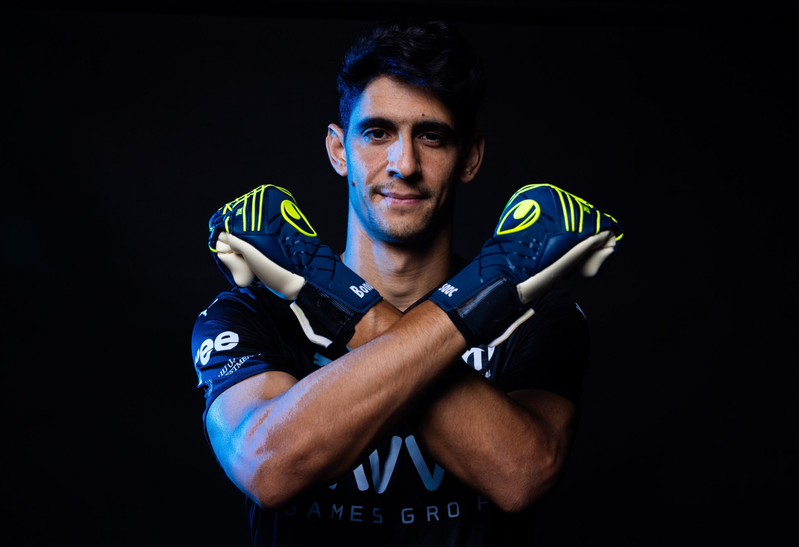 بونو ينافس عمالقة أوروبا على جائزة الحارس الأفضل في العالم