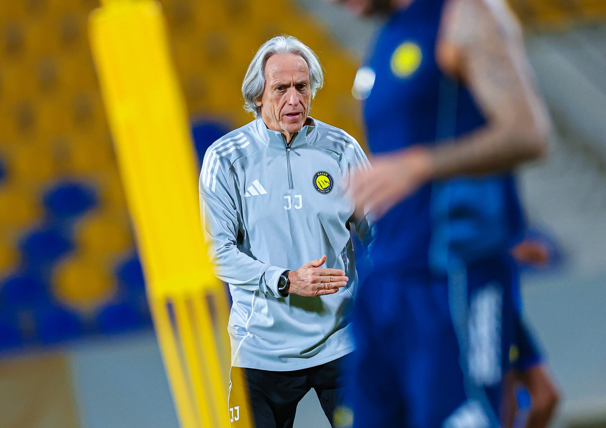 جيسوس يضم وجهًا جديدًا في مران النصر استعدادًا للقاء الرياض