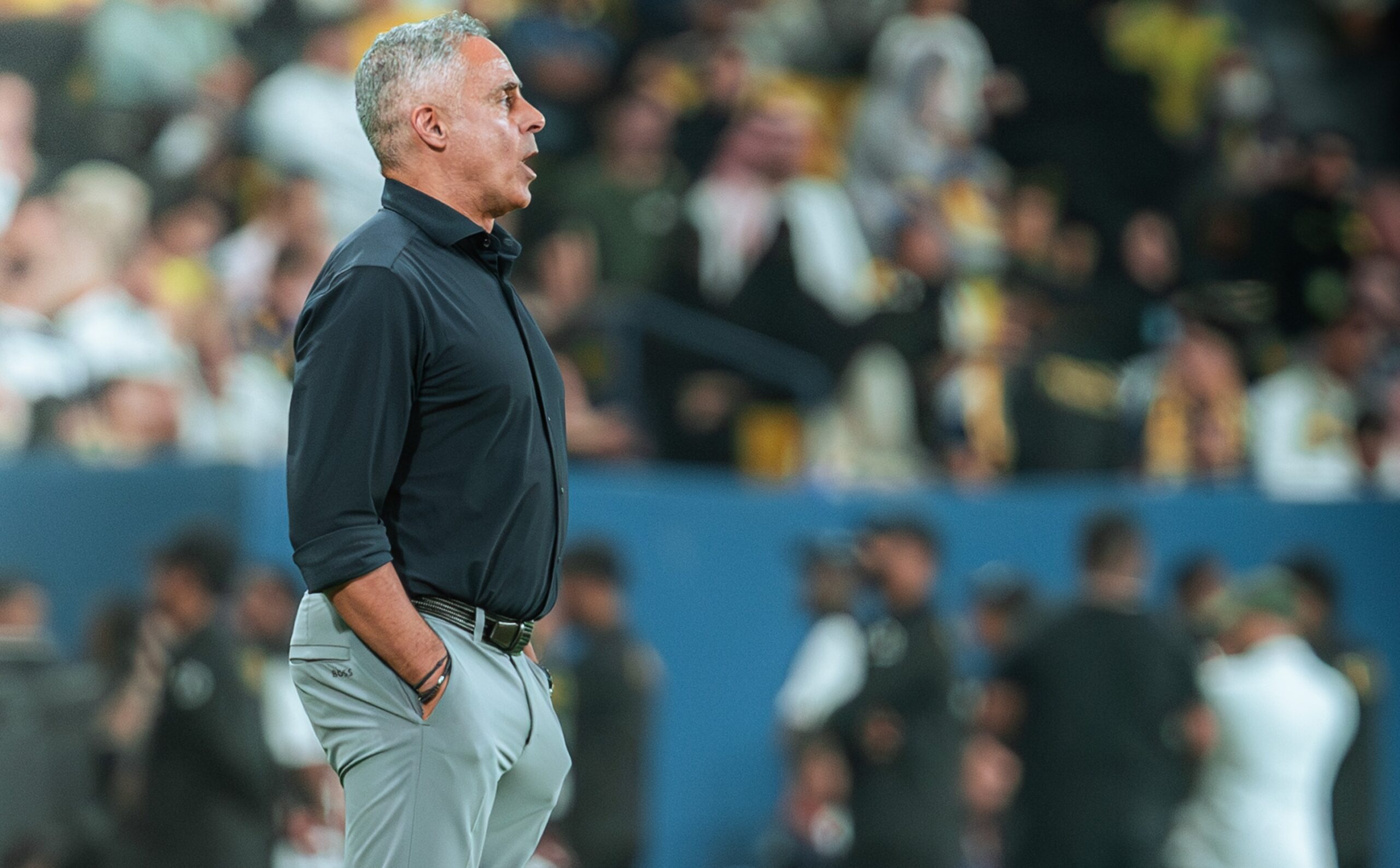 هل ينجح جوميز في كسر العقدة أمام الهلال وإنقاذ موسم الفتح؟