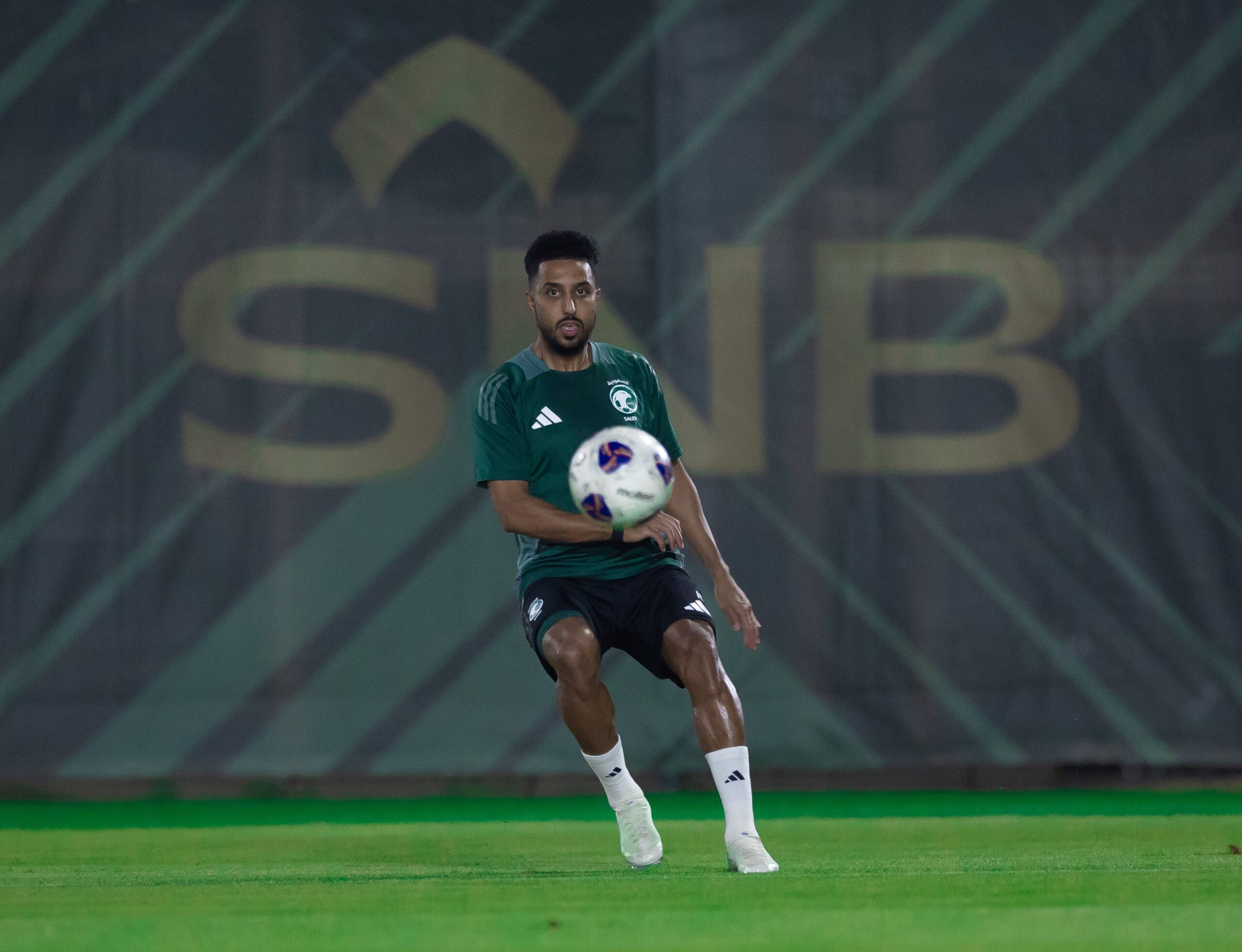 التشكيل المتوقع.. سالم الدوسري يقود الأخضر ضد الجزائر