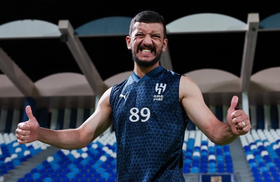 رغم قلة المشاركة.. المالكي يطلق تصريحًا مثيرًا عن سر استمراره مع الهلال