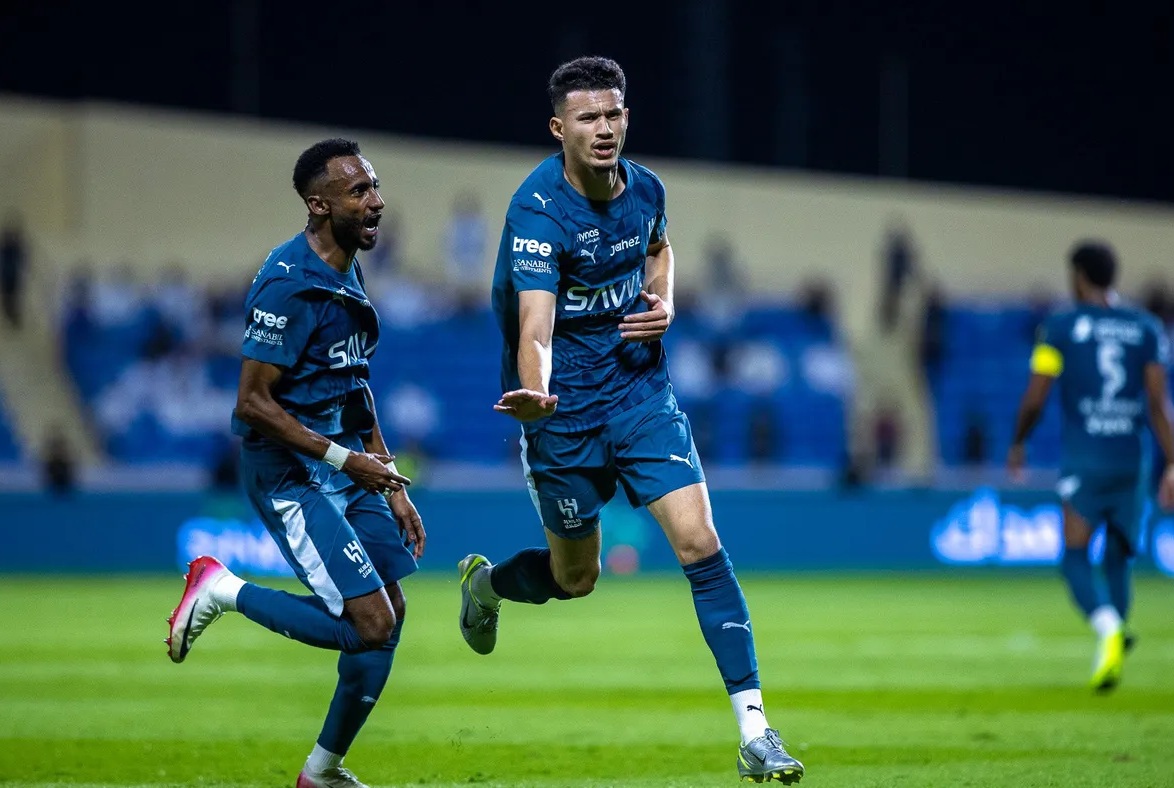 موعد مباراة الهلال ضد الفتح في كأس الملك.. والقنوات الناقلة