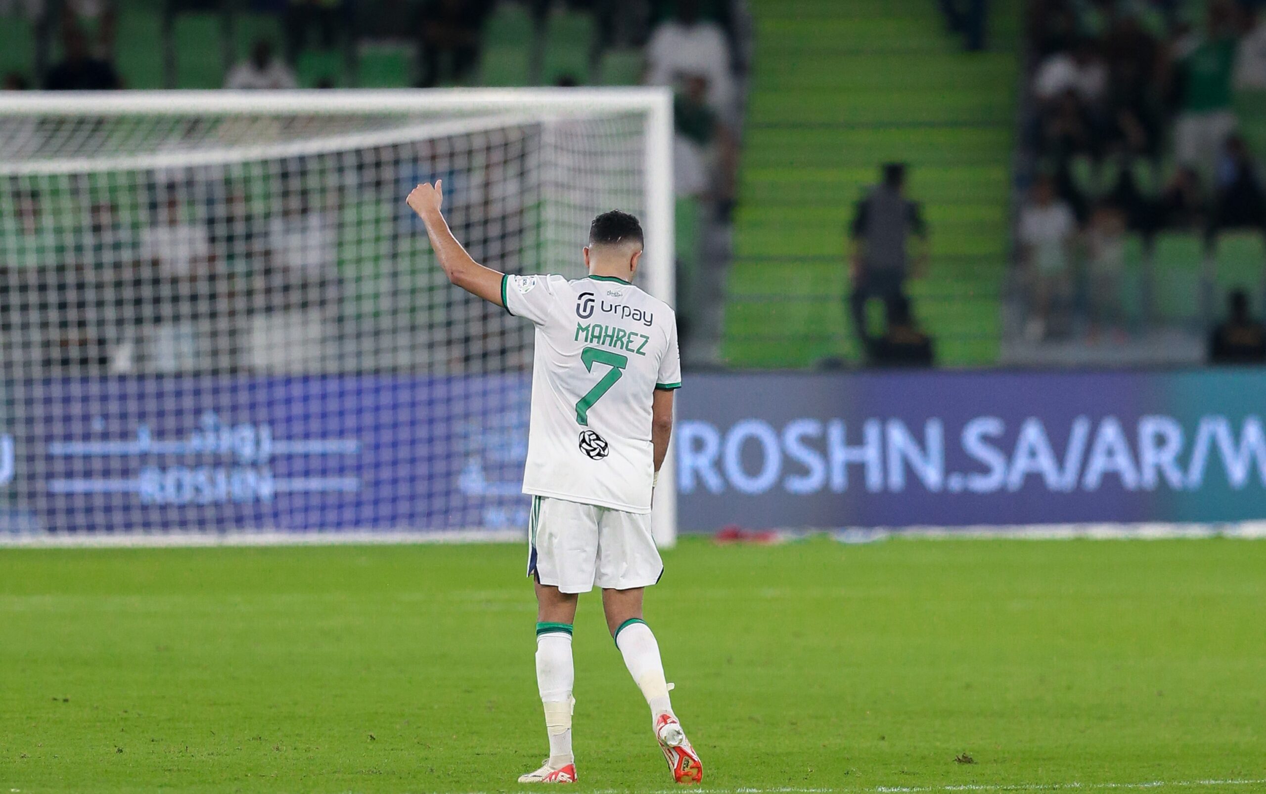 رياض محرز يعلق على لقطة هدفه المثيرة ضد الاتحاد