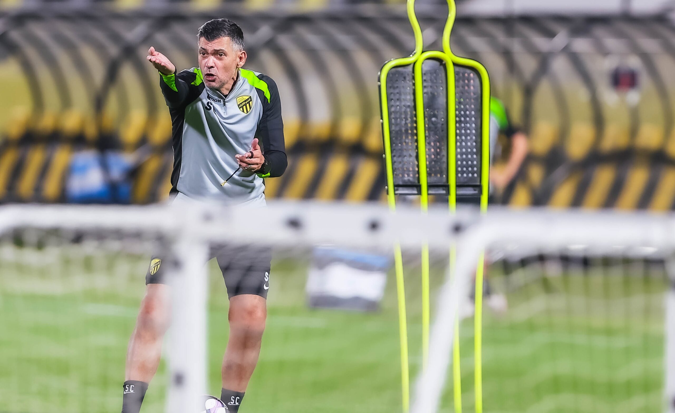 كونسيساو يعتمد تشكيل الاتحاد المتوقع لمواجهة الخليج في دوري روشن