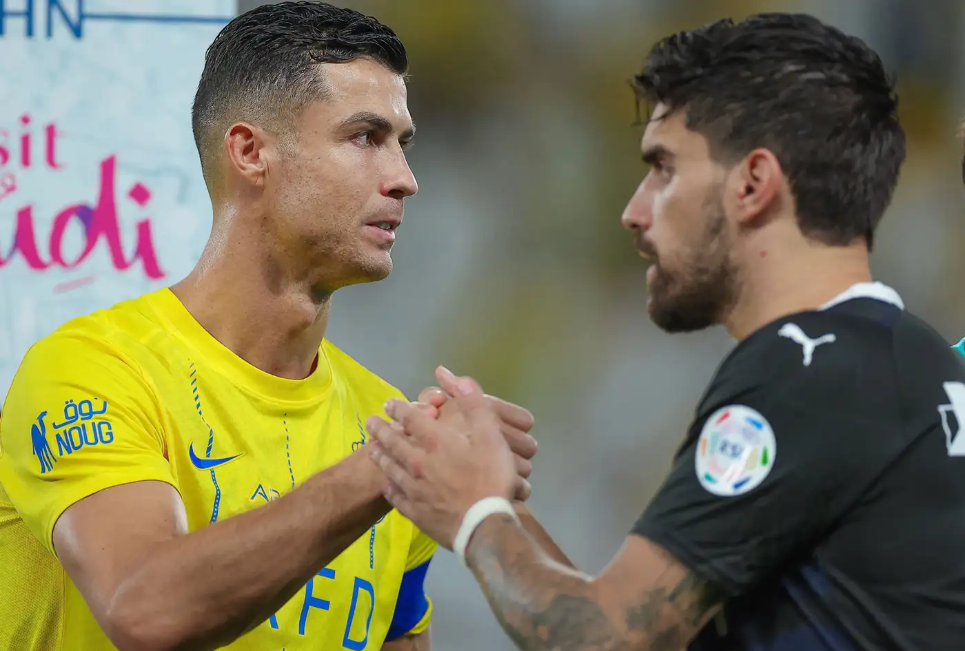 صور | توتر برتغالي.. رونالدو يُلغي متابعة نيفيز بعد سخريته من ركلة جزاء النصر