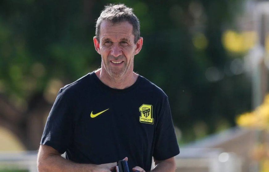 رامون بلانيس يقترب من الإدارة الفنية للأخضر السعودي