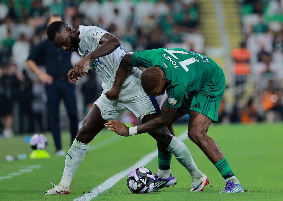 موعد مواجهة الهلال مع الأهلي في نصف نهائي كأس خادم الحرمين الشريفين