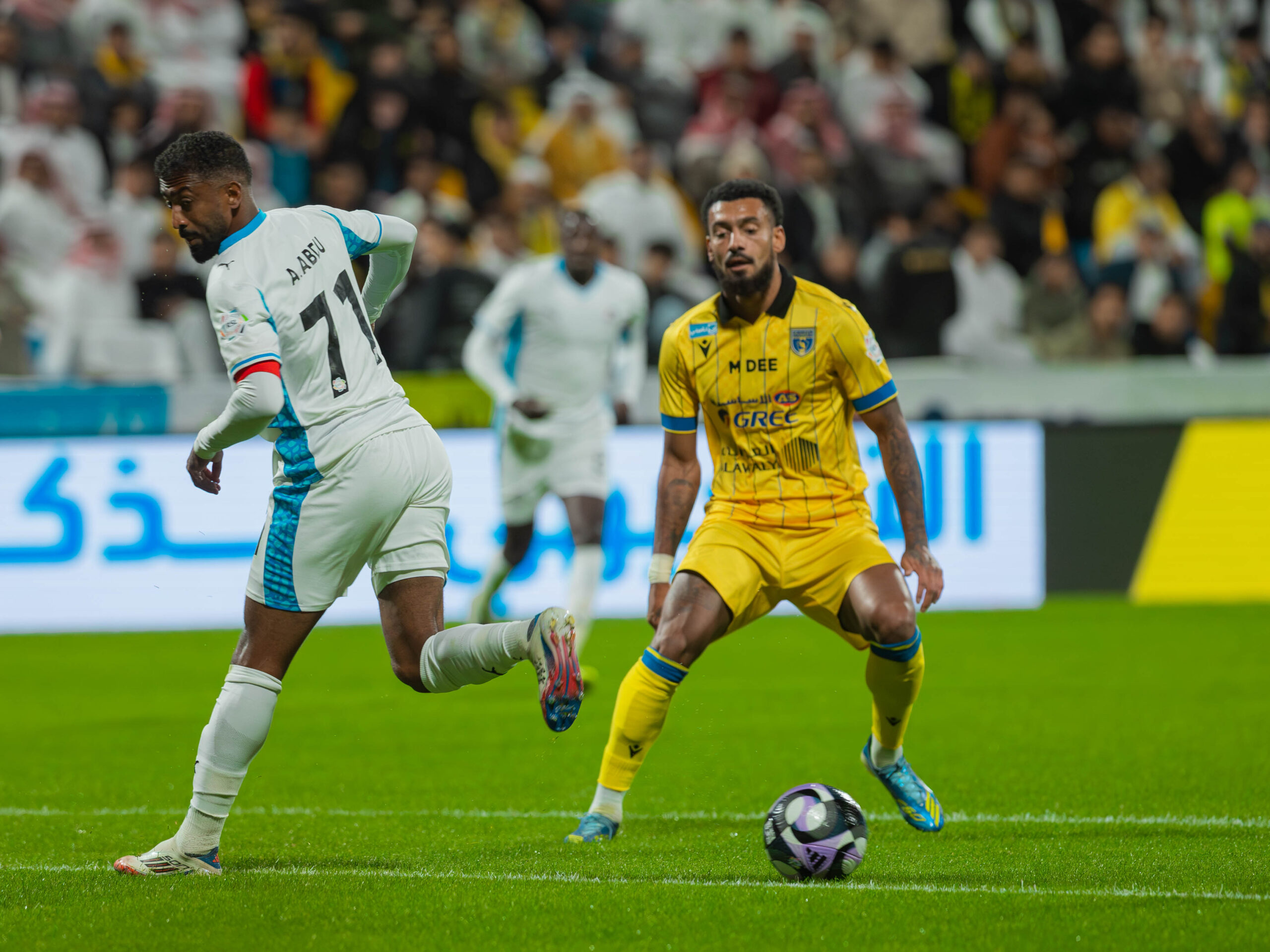 الآن.. مباراة التعاون ضد الخلود في الدوري السعودي 2025-2026