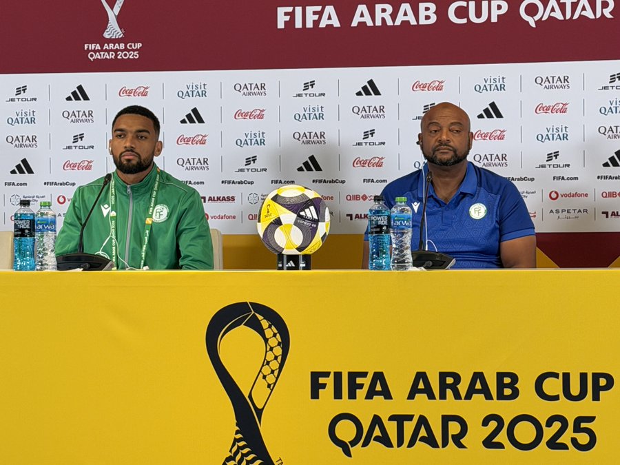 مدرب جزر القمر: نحترم الأخضر.. وسنؤدي واجبنا بالكامل على أرض الملعب