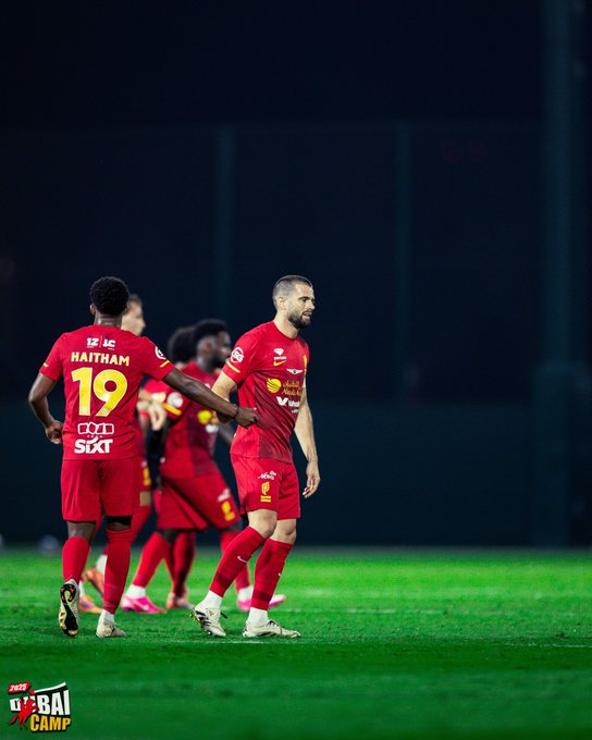 صور| القادسية يتألق ويكتسح خورفكان الإماراتي بثلاثية في دبي