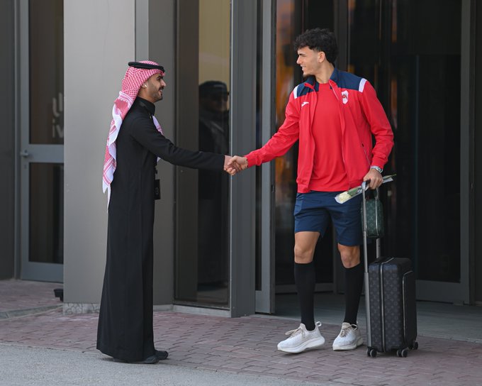 صور| بعثة الريان تحط الرحال في الرياض والشباب يترقب المواجهة الحاسمة