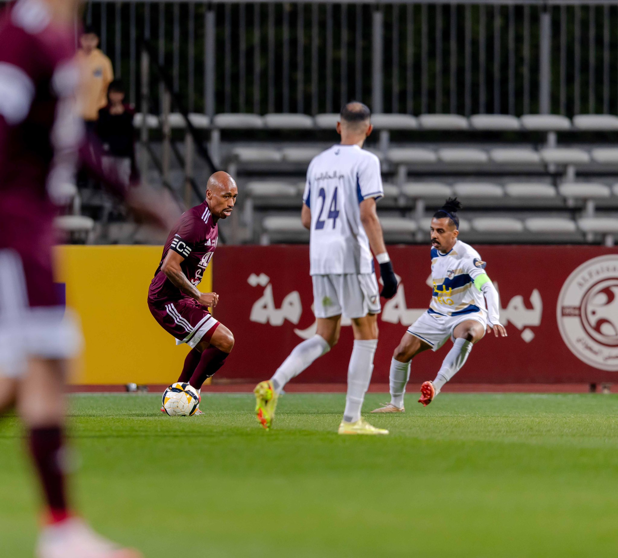 دوري يلو.. أبها يحافظ على الصدارة والدرعية في الوصافة