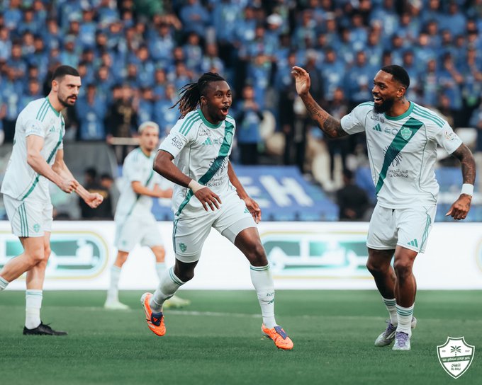 خسارة مفاجئة وغياب مؤثر.. الأهلي يعاني من أزمة جديدة قبل الجولة 12