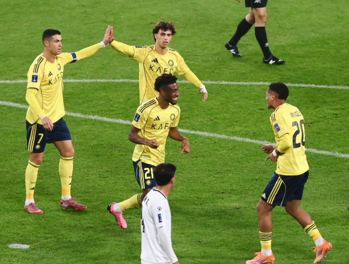 قمة الدمام.. النصر يطارد الفوز الـ11 والاتفاق يبحث عن المفاجأة