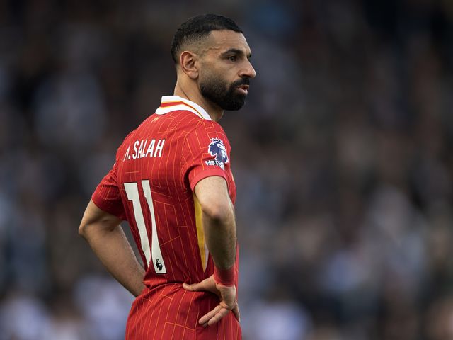 بينهم صلاح.. غضب نصراوي واسع بعد تقارير انتقال هذا الثلاثي إلى الهلال