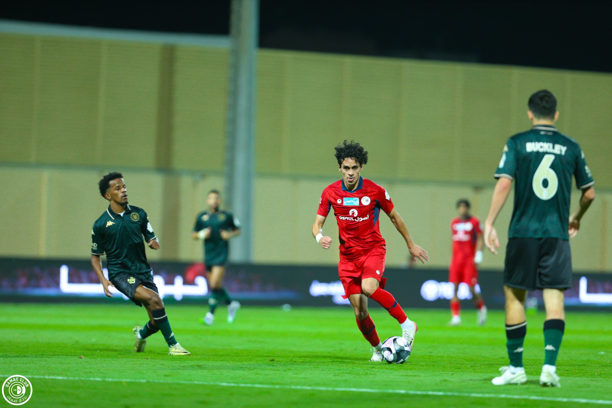 انفراجة قانونية تمنح ضمك فرصة تعزيز صفوفه ميركاتو الشتاء